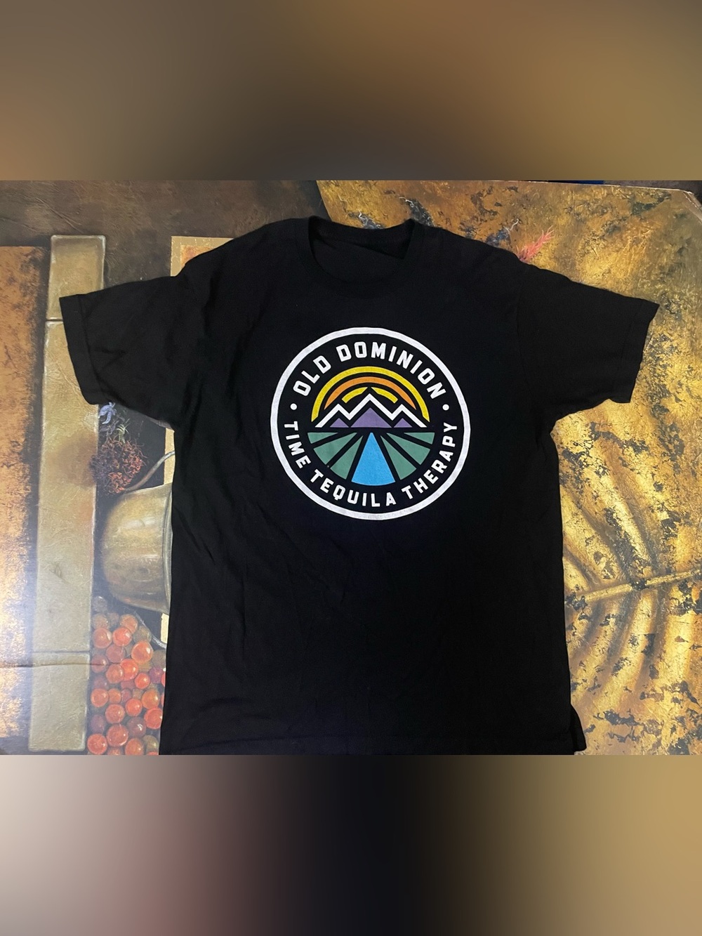 Old Dominion 2022 Time Tequila Therapy Tour T-shirt Size Adult L/ XL
